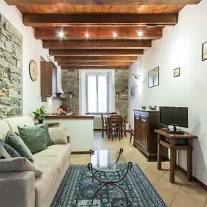 Lo Storico By Holiday Solutions Apartment